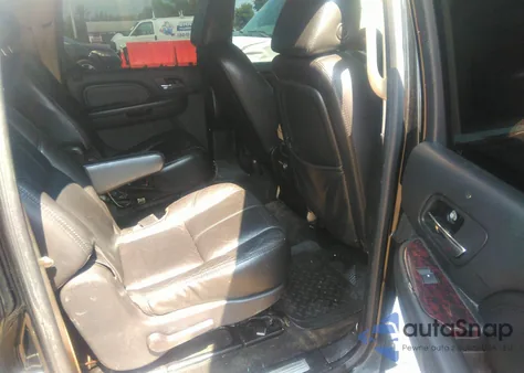 2007 Cadillac Escalade Esv Standard z USA, uszkodzony, nr VIN 1GYFK66827R294490